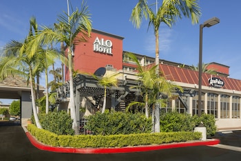 alo hotel by ayres orange