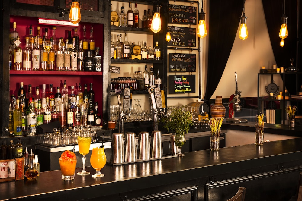 alo hotel by ayres orange