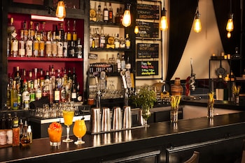 alo hotel by ayres orange