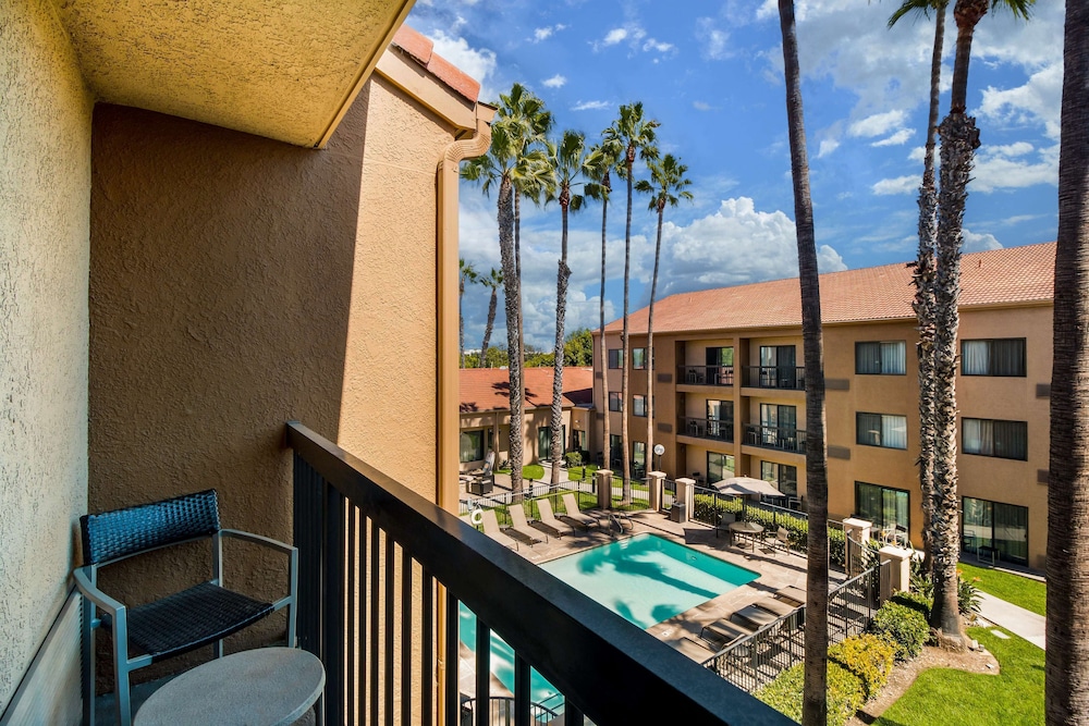 sonesta select huntington beach fountain valley