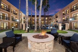 sonesta select huntington beach fountain valley