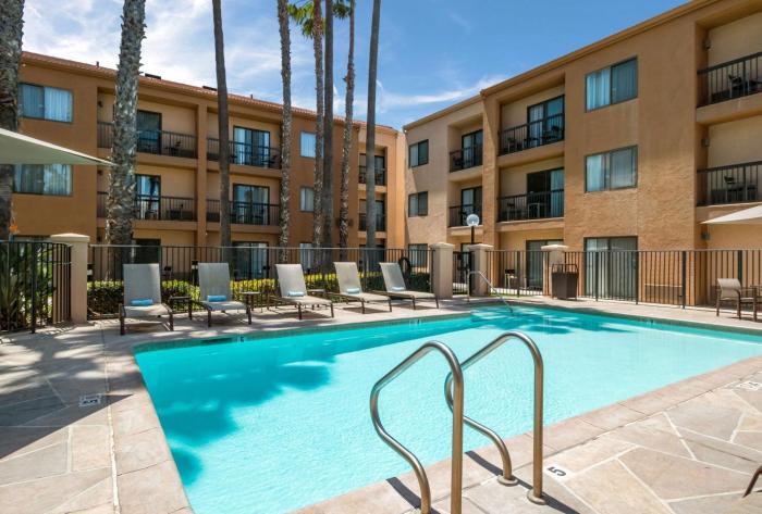 sonesta select huntington beach fountain valley