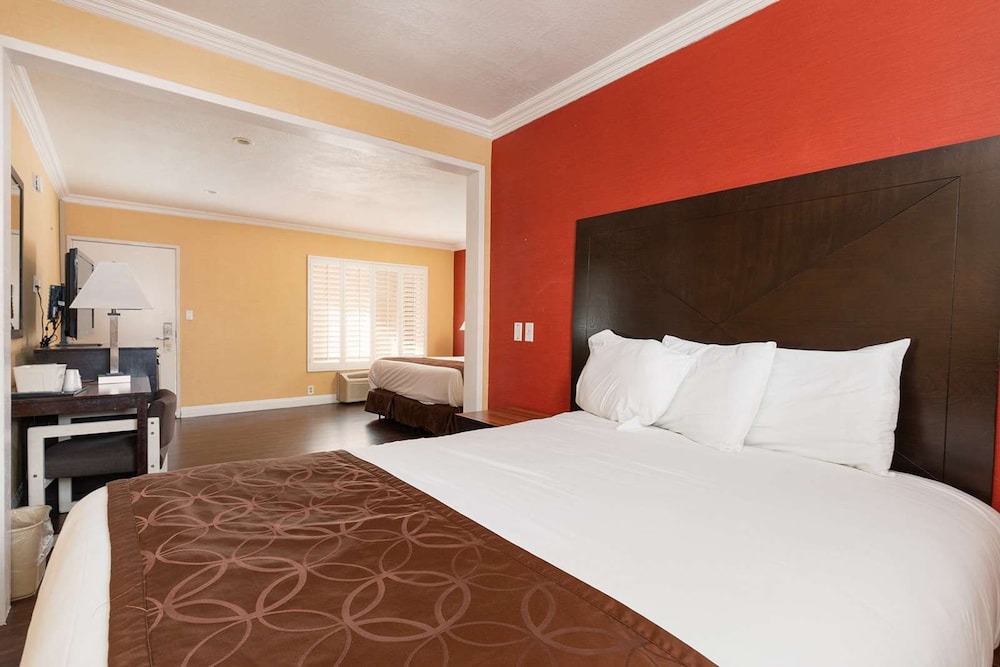 americas best value inn and suites anaheim convention center