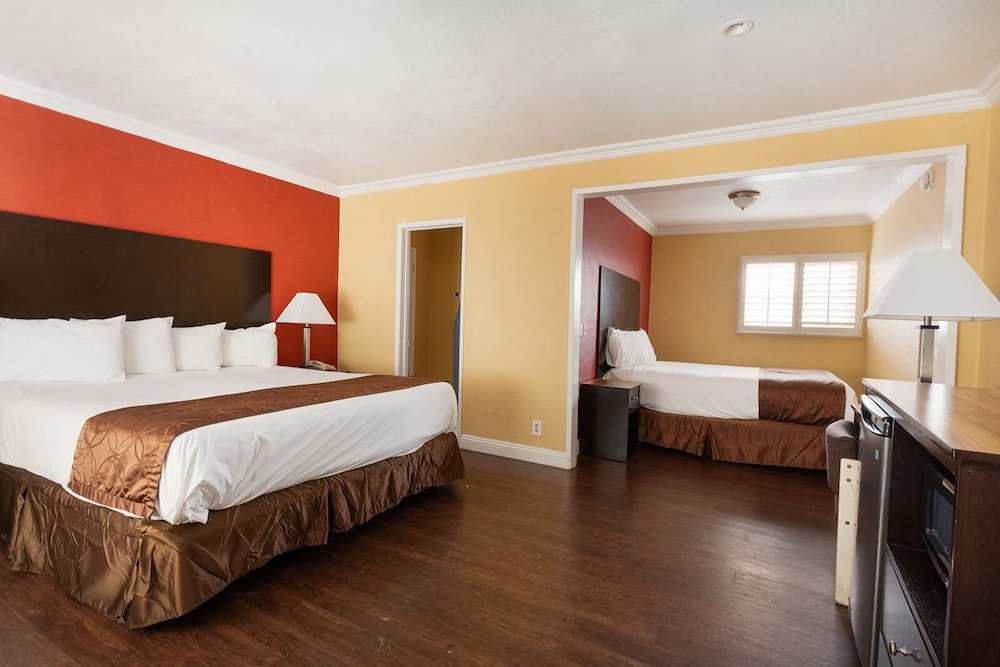 americas best value inn and suites anaheim convention center