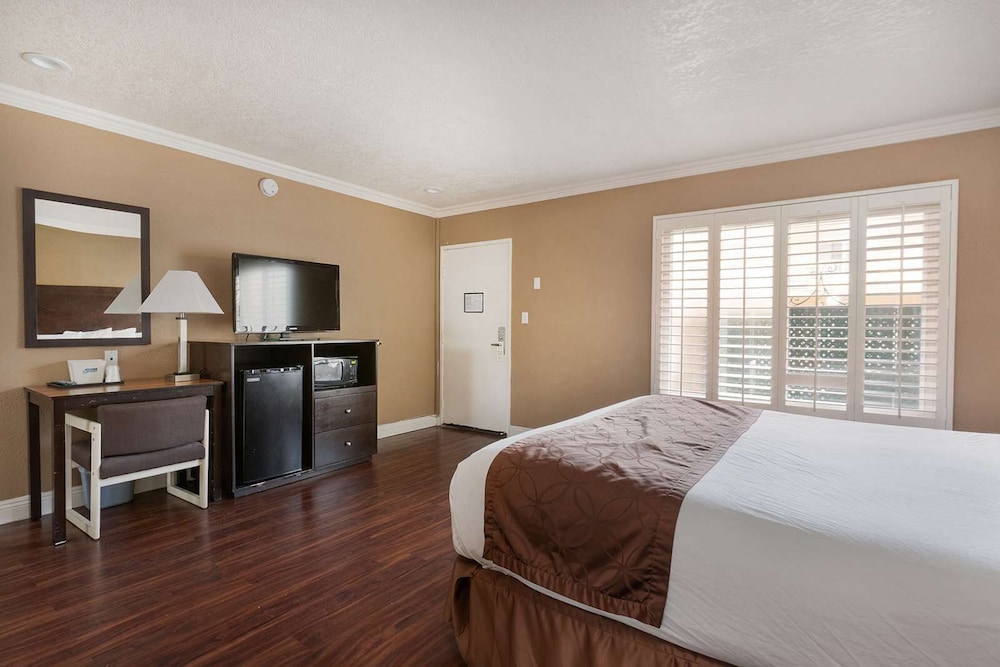 americas best value inn and suites anaheim convention center