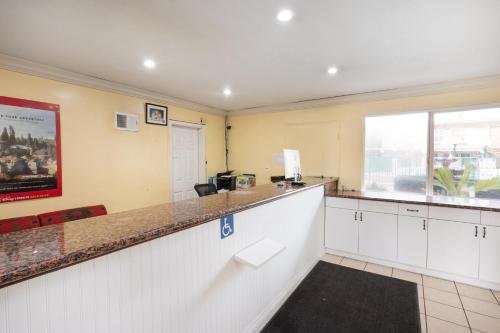 americas best value inn and suites anaheim convention center