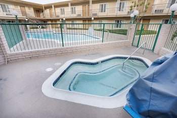 americas best value inn and suites anaheim convention center