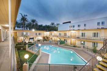 americas best value inn and suites anaheim convention center