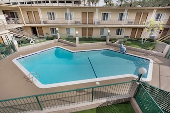 americas best value inn and suites anaheim convention center