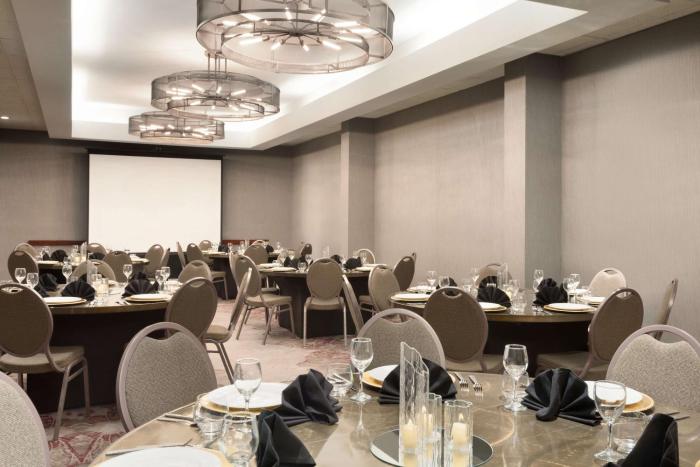 embassy suites by hilton irvine orange county airport