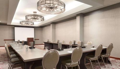 embassy suites by hilton irvine orange county airport