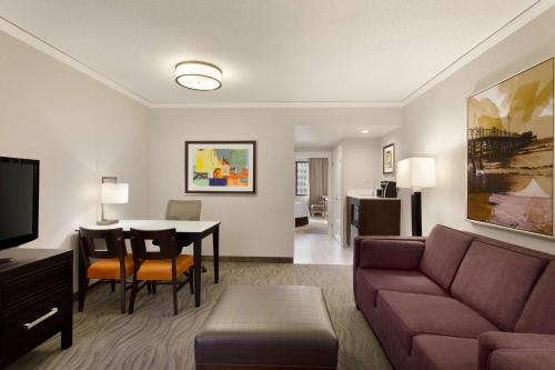 embassy suites by hilton irvine orange county airport
