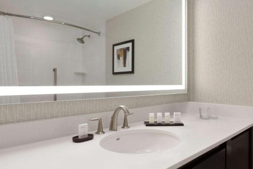 embassy suites by hilton irvine orange county airport