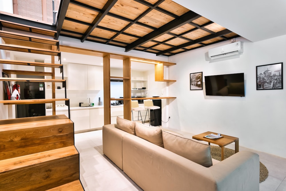 canggu studio downtown