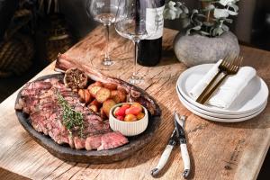 the valorian los angeles curio collection by hilton