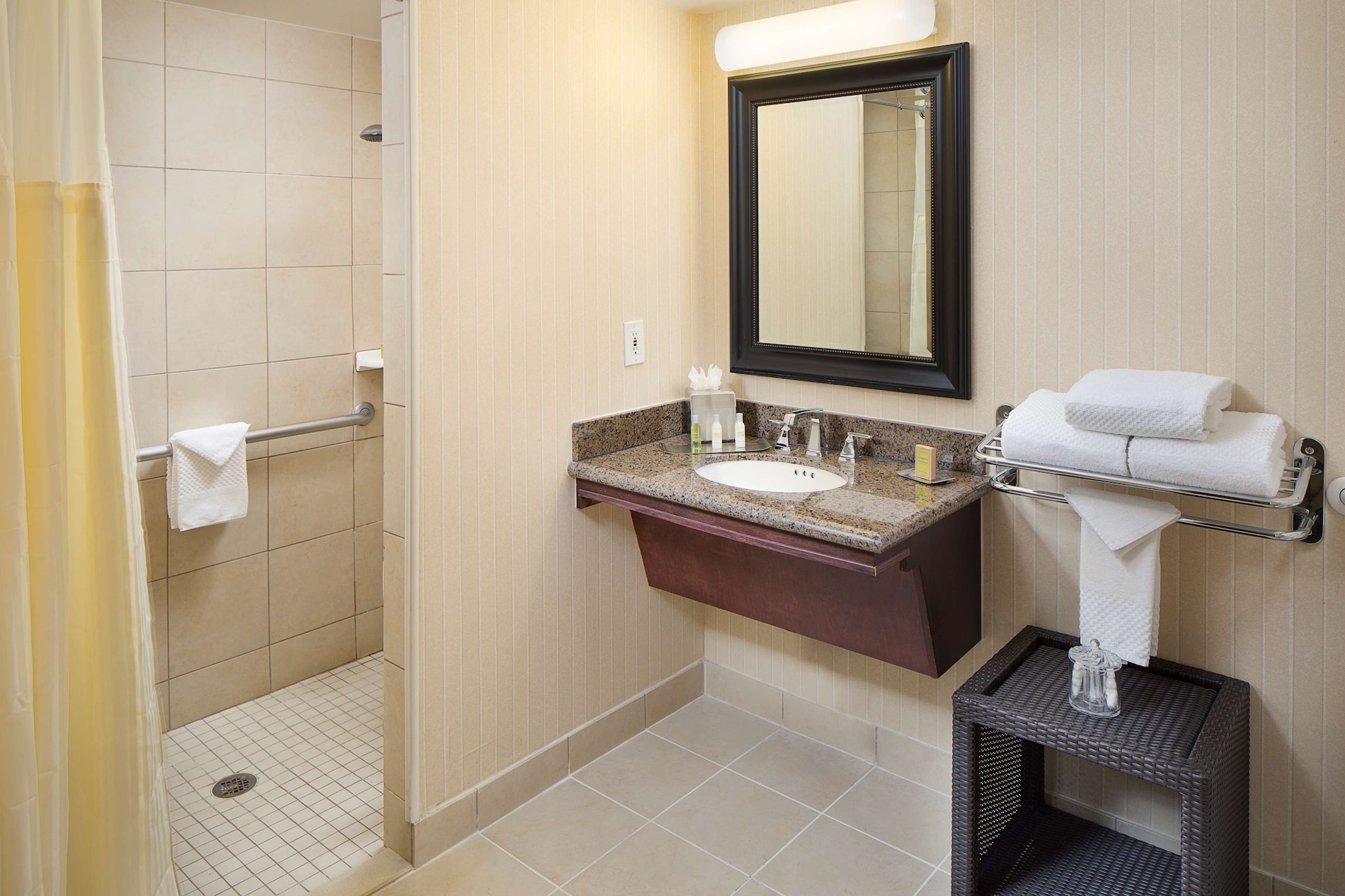 doubletree by hilton los angeles commerce