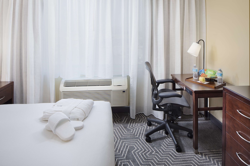 doubletree by hilton los angeles commerce
