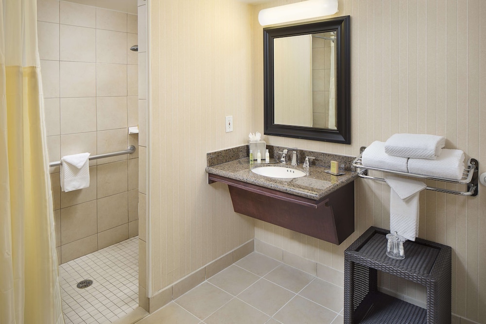 doubletree by hilton los angeles commerce