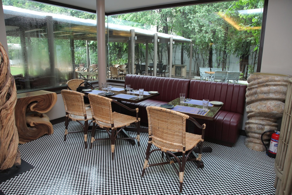 hotel diplomat chanakyapuri