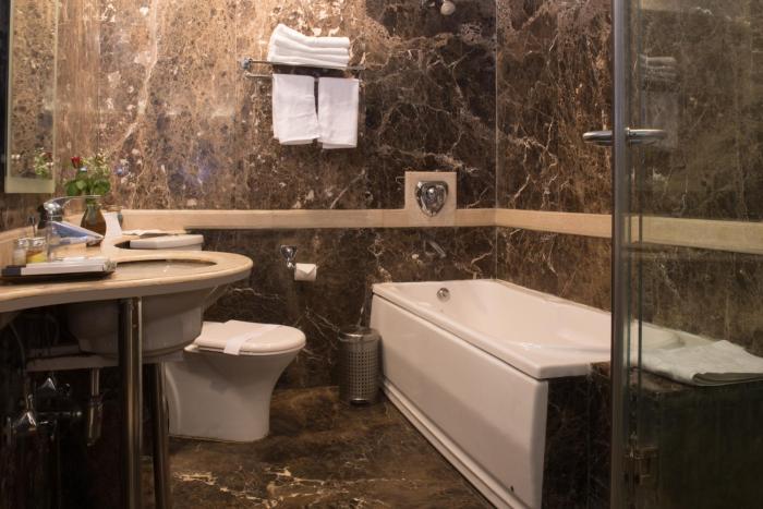 hotel diplomat chanakyapuri