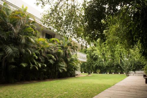 hotel diplomat chanakyapuri