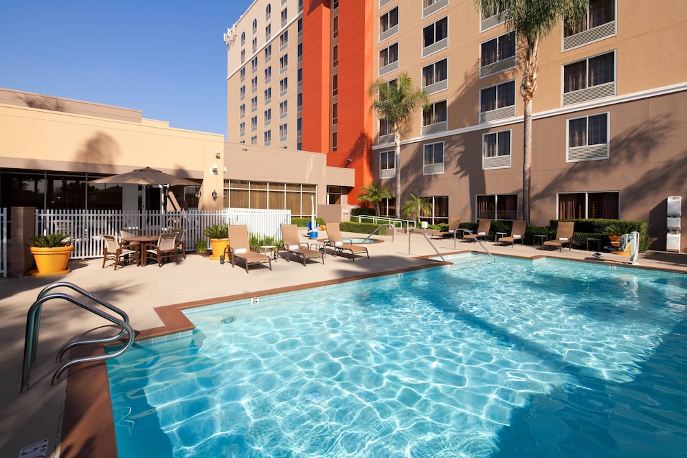 courtyard by marriott baldwin park