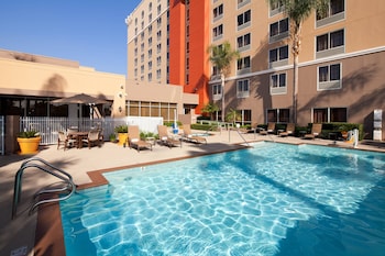 courtyard by marriott baldwin park