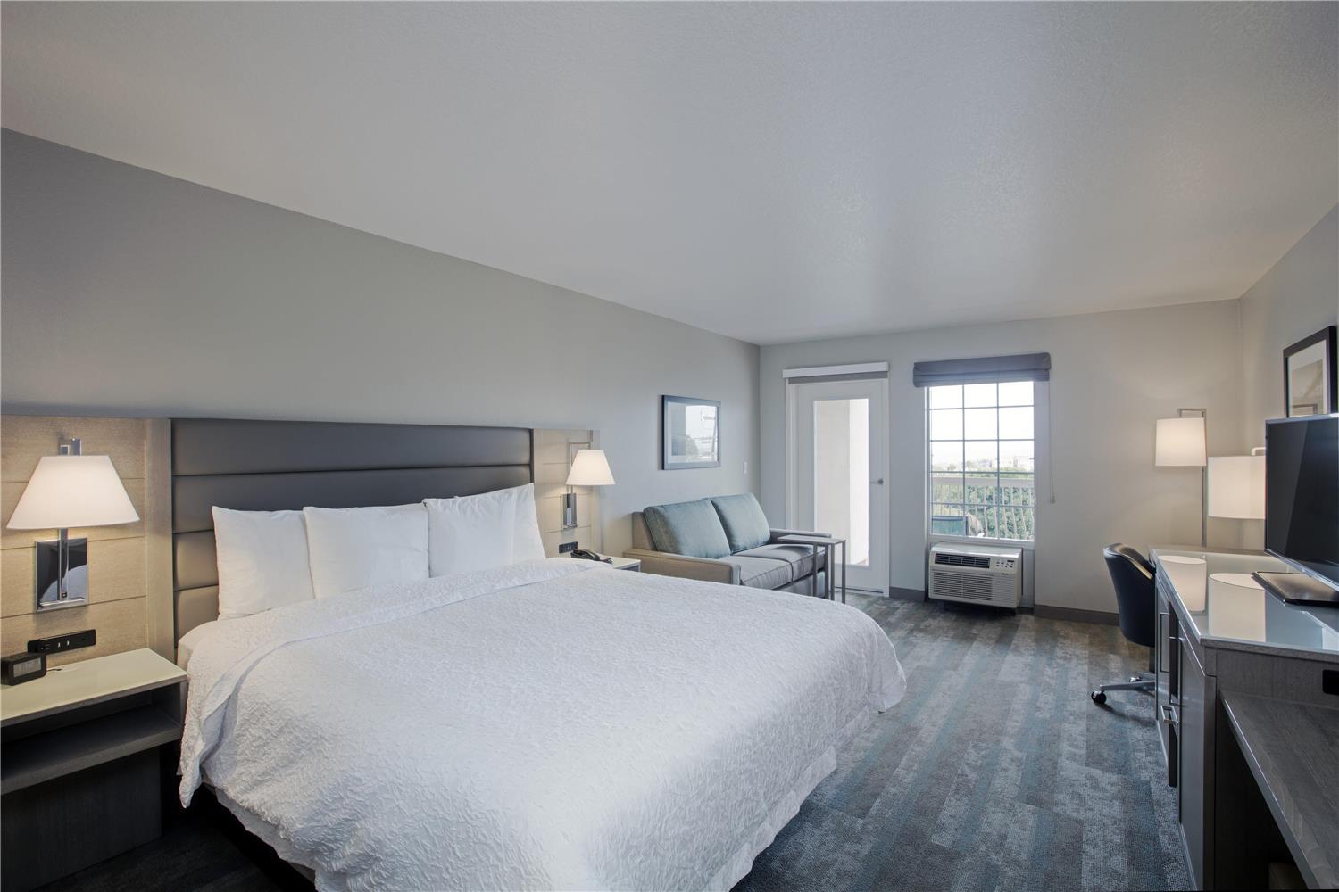hampton inn and suites hermosa beach