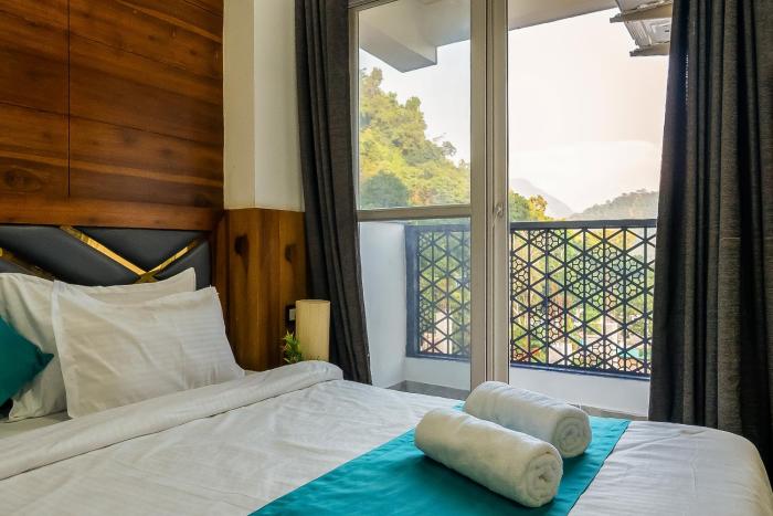 hotel tapovan hill