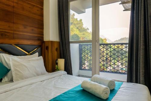 hotel tapovan hill