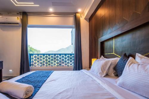 hotel tapovan hill