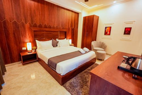 hotel tapovan hill