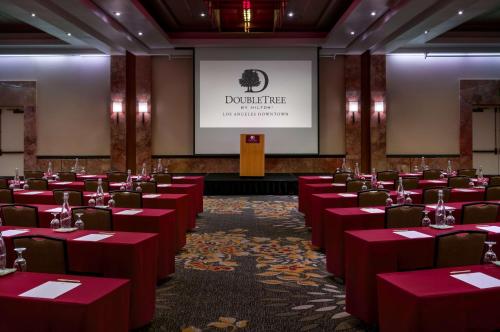 doubletree by hilton hotel los angeles downtown