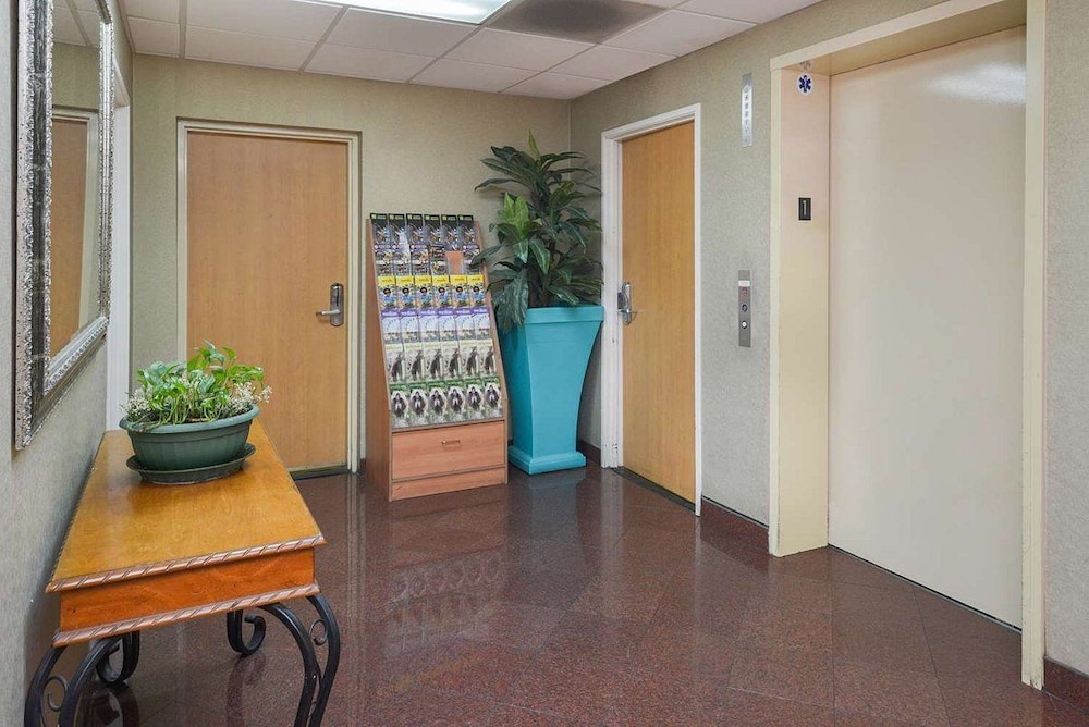 h3 inn and suites lax airport los angeles