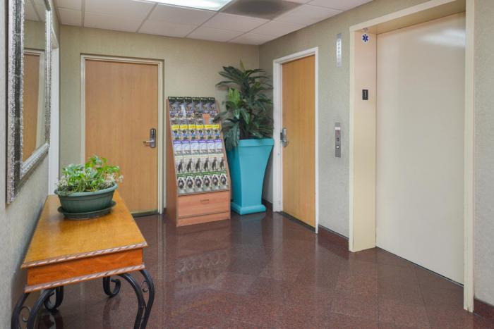 h3 inn and suites lax airport los angeles