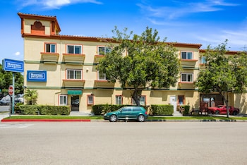 rodeway inn and suites pasadena