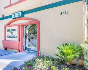 rodeway inn and suites pasadena