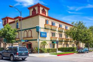 rodeway inn and suites pasadena