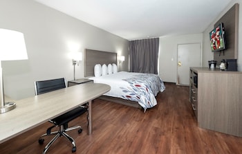 red roof inn petersburg fort lee