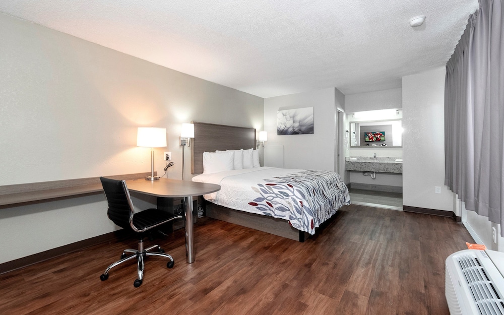 red roof inn petersburg fort lee