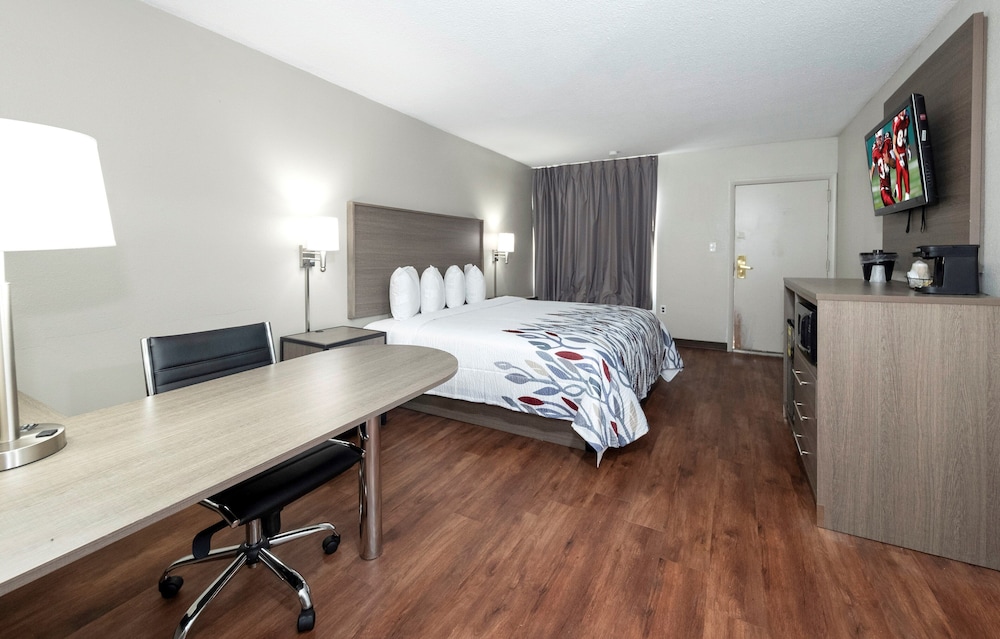 red roof inn petersburg fort lee