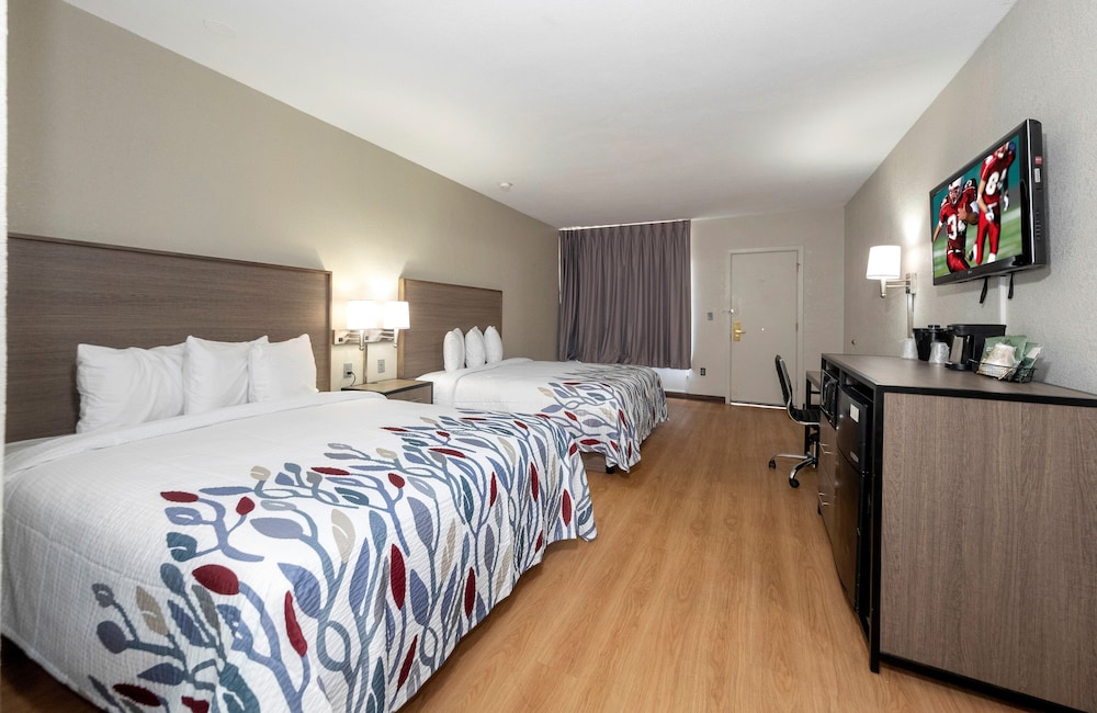 red roof inn petersburg fort lee