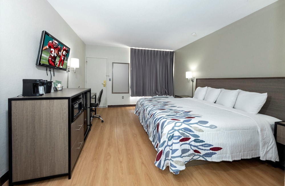 red roof inn petersburg fort lee