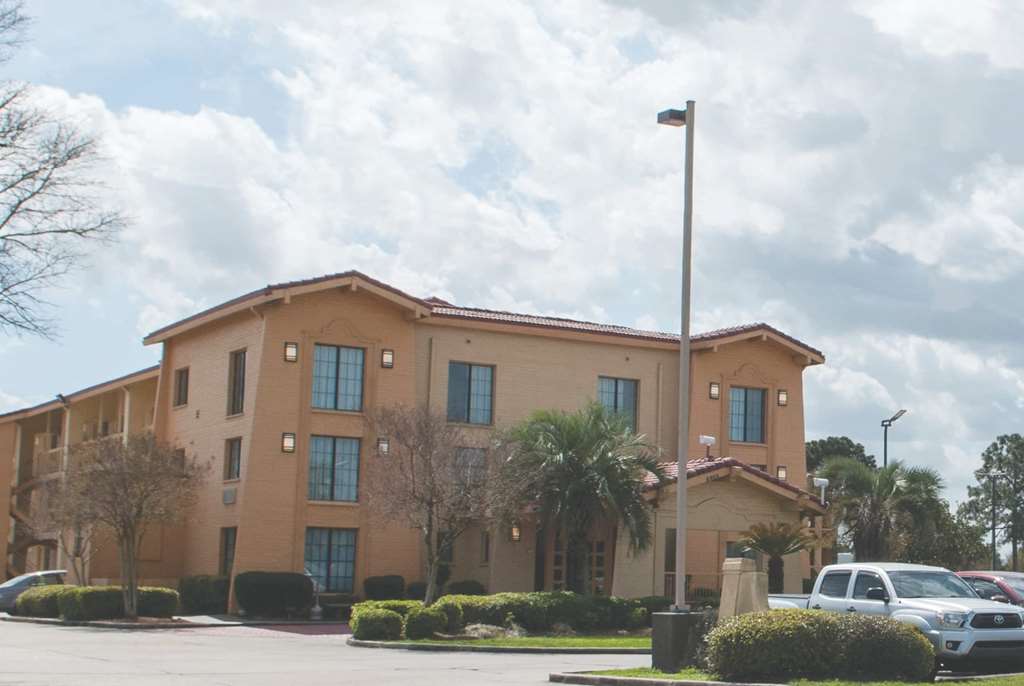 La Quinta Inn By Wyndham New Orleans Veterans / Metairie