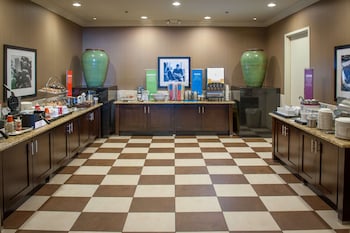 hampton inn and suites new orleans elmwood clearview pkway la