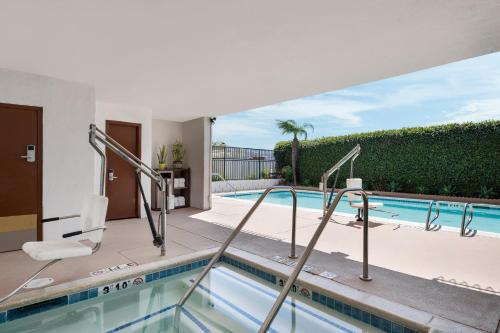 holiday inn express san diego seaworld area by ihg