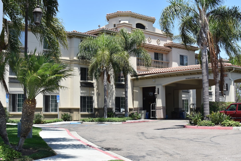 studio 6 carlsbad ca