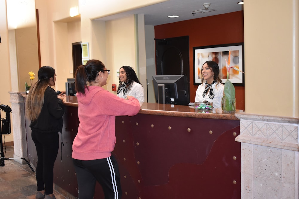 studio 6 carlsbad ca