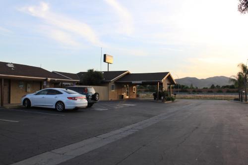 menifee inn
