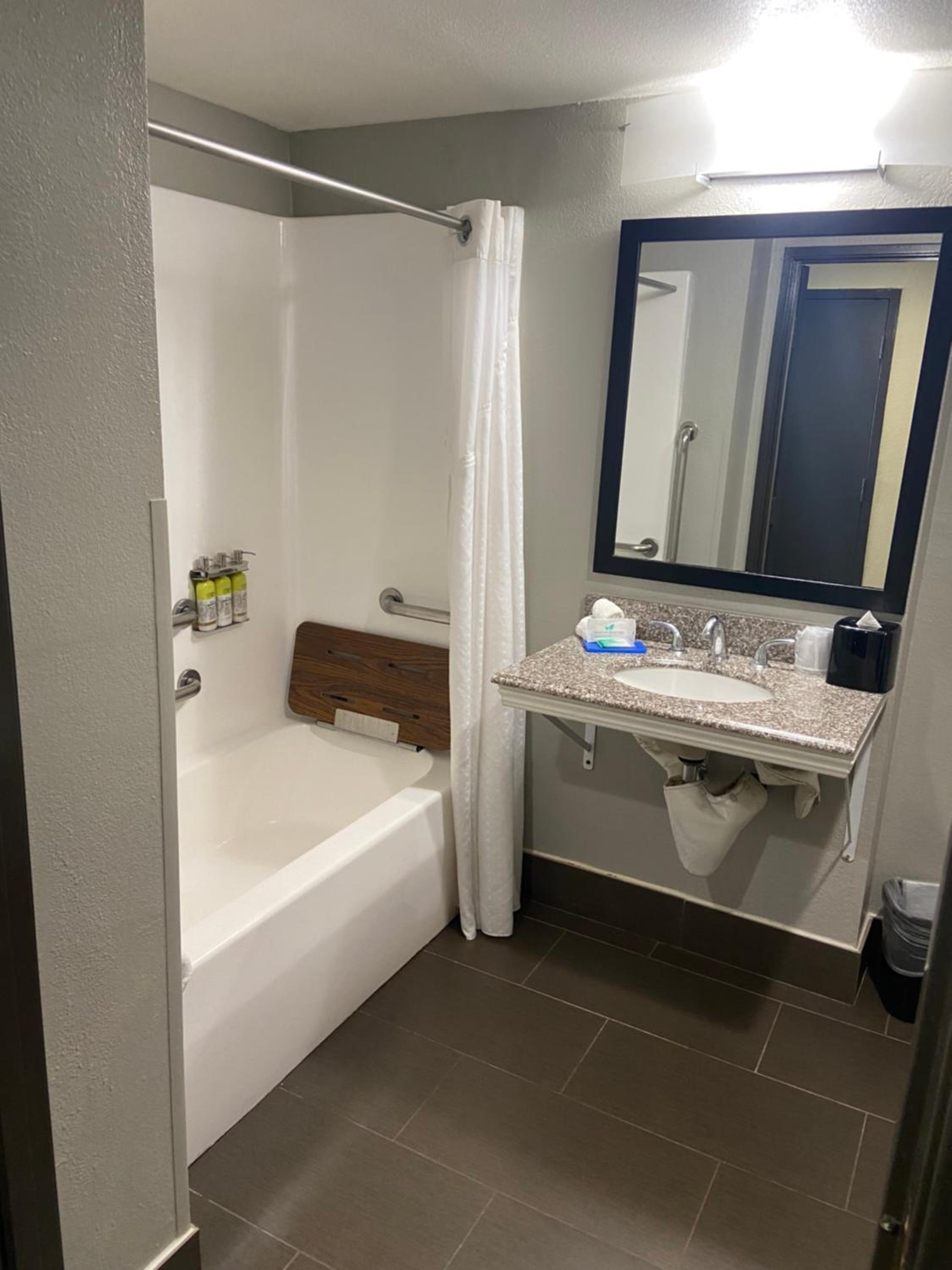 holiday inn express solana beach del mar by ihg